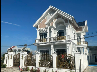 KHÁM PHÁ 